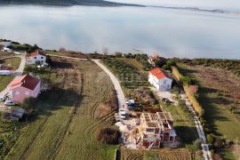 ZADAR, RAŽANAC - Prekrasna vila u izgradnji na 100m od mora, Ražanac, Famiglia