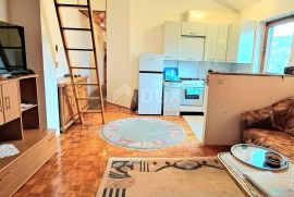 CRIKVENICA - lijepi apartman na odličnoj lokaciji, Crikvenica, شقة