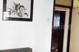 Generalice, Novi Beograd, blok 33, troiposoban stan 90m2, Novi Beograd, Stan