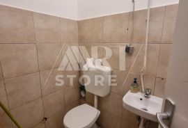 Pula, centar - Poslovni prostor, 42 m2, Pula, Propiedad comercial