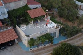 Hvar, prekrasna nekretnina na južnoj strani otoka s otvorenim pogledom na more, Hvar, House