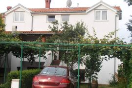 ISTRA, VALBANDON - Kuća sa 7 apartmana!, Fažana, Maison