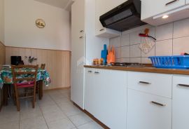 ISTRA, VALBANDON Prekrasna apartmanska kuća!, Fažana, Casa