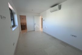 ŠIBENIK, VODICE - Dvoetažni penthouse prvi red do mora, Vodice, Appartamento