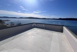 ŠIBENIK, VODICE - Dvoetažni penthouse prvi red do mora, Vodice, Appartamento