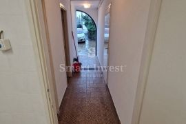 POBRI, poslovni prostor od 42 m2, Opatija - Okolica, Εμπορικά ακίνητα