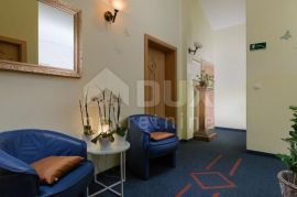 ISTRA, PULA - Hotel na atraktivnoj lokaciji 200 m od mora!, Pula, Commercial property