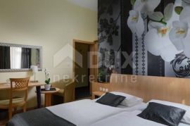 ISTRA, PULA - Hotel na atraktivnoj lokaciji 200 m od mora!, Pula, Commercial property