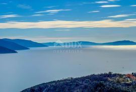 OPATIJA, BRSEČ - 3500m2 - 3 građevinska zemljišta za izgradnju vila s bazenom, panoramski pogled na more, Mošćenička Draga, Γη