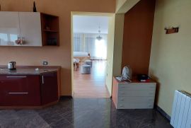 ISTRA, GALIŽANA - Apartmanska kuća s velikom okućnicom, Vodnjan, Casa