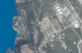 OTOK KRK, OMIŠALJ - Zemljište u T1 zoni od 3000 m2, Omišalj, Земля