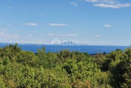 ISTRA, MARČANA - Zemljište sa pogledom na more u građevinskom području, Marčana, Zemljište