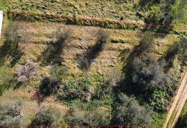 ZADAR, BIBINJE - Građevinsko zemljište za obiteljsku kuću, Bibinje, Terrain