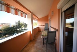 ISTRA, ŠTINJAN Apartmanska kuća s pogledom na more!, Pula, Casa