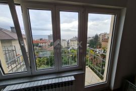 OPATIJA, CENTAR - Stan u austrougarskoj vili s parkingom, Opatija, Appartment