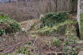 ISTRA, LABIN - Građevinsko zemljište s ruševnom starinom, Labin, Σπίτι