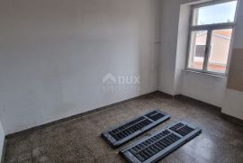 ISTRA, PULA Stan za adaptaciju u centru grada!, Pula, Apartamento