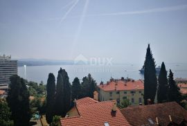 OPATIJA-CENTAR za najam nudimo ovu vrhunsku elegantnu i profinjenu nekretninu s panoramskim pogledom na more, Opatija, Appartamento