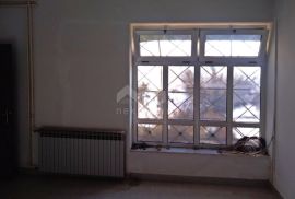 ISTRA, PAZIN - Poslovni prostor na pogodnoj lokaciji, Pazin, Commercial property