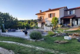 ISTRA, LABIN - Dvije kuće u mirnom naselju, Labin, House