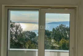 OPATIJA, IČIĆI - prizemlje - veći stan s okućnicom u novogradnji s pogledom na more, LOKACIJA!, Opatija - Okolica, Apartamento