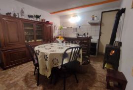 ISTRA, PAVIĆINI - Renovirana istarska kamena kuća 198 m2, Marčana, Casa