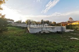 ISTRA, UMAG - Građevinsko zemljište sa započetom gradnjom, Umag, Land