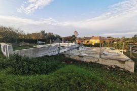 ISTRA, UMAG - Građevinsko zemljište sa započetom gradnjom, Umag, Land