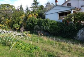 KASTAV, RUBEŠI- građevinsko zemljište 900m2 s pogledom na more  za stambenu zgradu-stanove/ obiteljsku kuću/ villu, Kastav, Земля