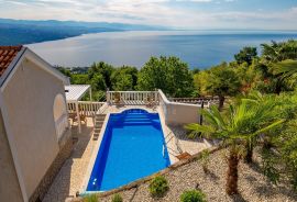 OPATIJA, MATULJI - Vila s pogledom na kvarnersko plavetnilo, Opatija, Kuća