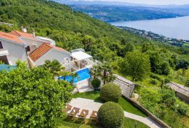 OPATIJA, MATULJI - Vila s pogledom na kvarnersko plavetnilo, Opatija, Kuća