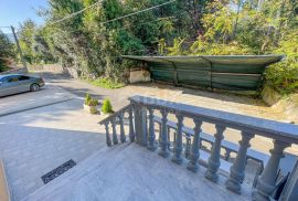 OPATIJA, IKA - dvoetažni stan s panoramskim pogledom na more na mirnoj lokaciji, Opatija - Okolica, Wohnung