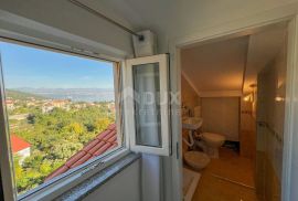 OPATIJA, IKA - dvoetažni stan s panoramskim pogledom na more na mirnoj lokaciji, Opatija - Okolica, Wohnung