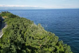 OPATIJA, MEDVEJA- građevinsko zemljište 8000m2- 1. RED DO MORA!!! za hotel/ boutique hotel/ motel/ apartmane/ ville/ kuće za iznajmljivanje - odmor s bazenom, Lovran, Terra