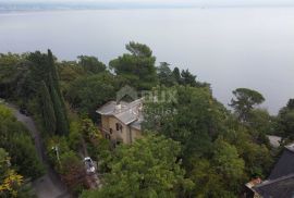 OPATIJA - stan u prizemlju vile 2. RED DO MORA!!- 3S+DB + spremnik u suterenu -ukupno 190m2, Opatija, Daire