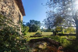 ISTRA, LABIN - Kuća s prostranim građevinskim zemljištem, Labin, Maison