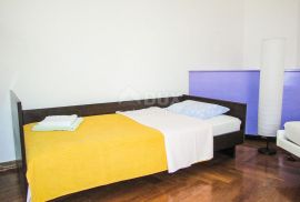 RIJEKA, CENTAR- stan, 86 m2, 3s kl., ODLIČAN ZA IZNAJMLJIVANJE!!!, Rijeka, Apartamento