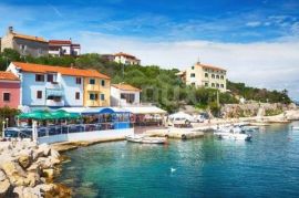 OTOK CRES, VALUN - Stan prvi red do mora! PRILIKA!, Cres, Apartamento