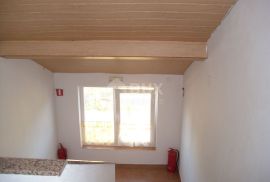 OTOK KRK, MALINSKA (okolica) - Dva odvojena apartmana, Malinska-Dubašnica, Appartment