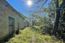 ISTRA, PIĆAN - Prostrano imanje na osami, Pićan, Дом