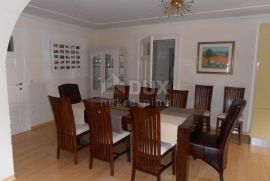 OPATIJA, CENTAR - Stan u austrougarskoj vili, Opatija, Apartamento