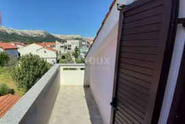 OTOK KRK, BAŠKA - Trosobni apartman u blizini mora, Baška, شقة