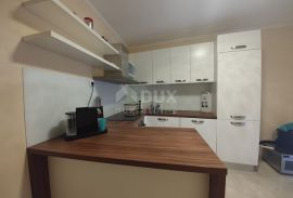 CRIKVENICA - Trosobni apartman s dnevnim boravkom i garažom, Crikvenica, Kвартира