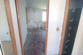 ISTRA, PREMANTURA - Kuća na 3 etaže s garažom - POGLED NA MORE!!, Medulin, House