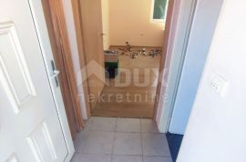 ISTRA, PREMANTURA - Kuća na 3 etaže s garažom - POGLED NA MORE!!, Medulin, House