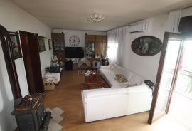 RIJEKA, ŠKURINJE - Samostojeća kuća s 4 stambene jedinice, Rijeka, Casa