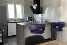 KOSTRENA, GLAVANI - Dva apartmana s velikom terasom i parkirnim mjestima, Kostrena, Appartement