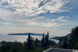 OPATIJA, LOVRAN - villa 333m2 s bazenom i pogledom na more + okoliš 500m2, Lovran, Σπίτι