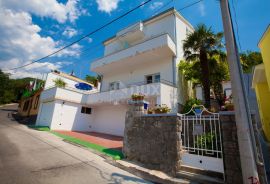 CRIKVENICA - Apartmanska kuća s bungalovom blizu centra, Crikvenica, Haus