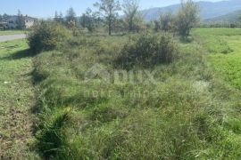 ISTRA, BUZET - građevinsko zemljište od 973 m2 u blizini centra grada, Buzet, Land